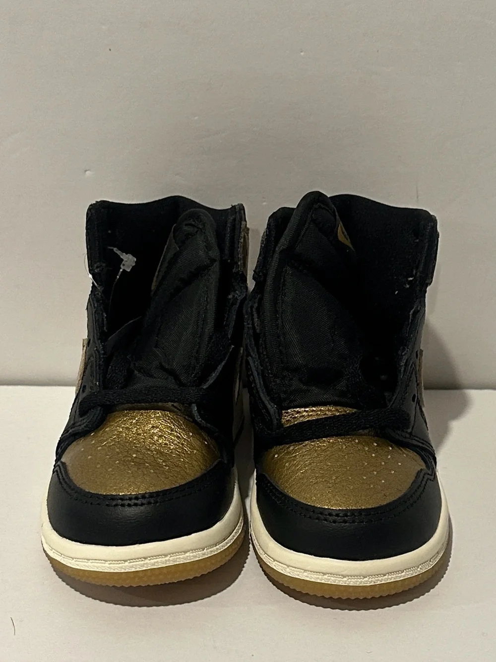 Air Jordan 1 Retro High OG ‘Blk Metallic Gold’ (TD) Sz 7c